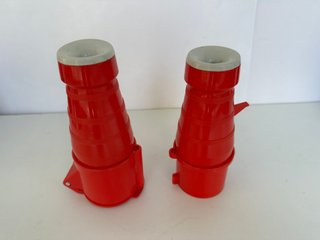 Enchufe Industrial Trifásico 32A