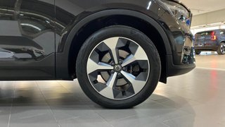 VOLVO XC40 2.0 B3 PLUS DARK AUTO 5P