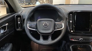 VOLVO XC40 2.0 B3 PLUS DARK AUTO 5P
