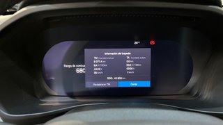 VOLVO XC40 2.0 B3 PLUS DARK AUTO 5P