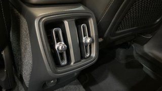 VOLVO XC40 2.0 B3 PLUS DARK AUTO 5P