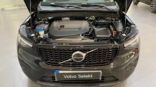 VOLVO XC40 2.0 B3 PLUS DARK AUTO 5P