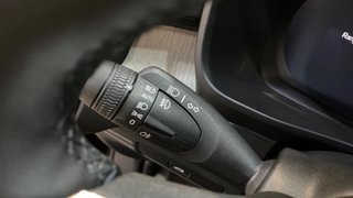 VOLVO XC40 2.0 B3 PLUS DARK AUTO 5P