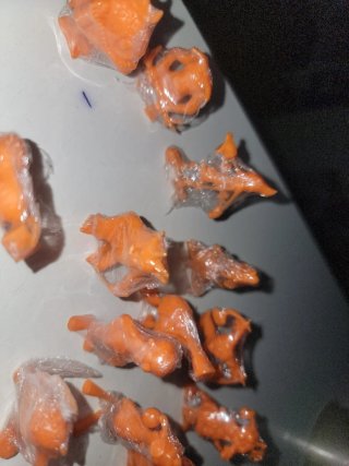 Lote de 20 Monstruos Matutano versión Naranja.