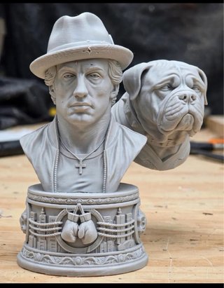 Busto Rocky Balboa con Bullmastiff 25cm