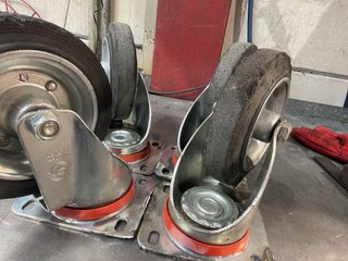 Set de 4 Ruedas Industriales Giratorias