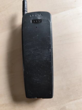 Móvil Antiguo Nokia Negro