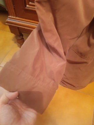 Parka Talla 48 Capucha pelo, abrigada, como Nueva.
