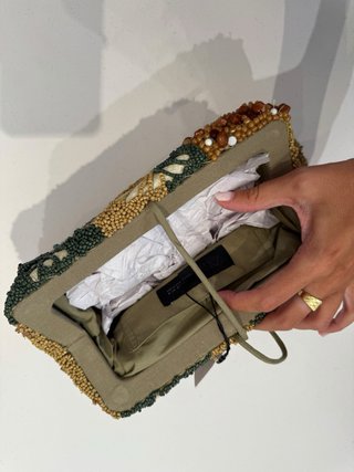 Bolso Clutch Zara con Abalorios