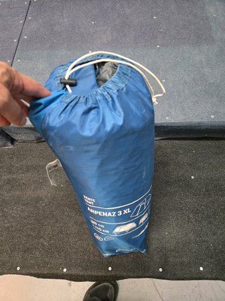 Tienda Quechua Arpenaz 3 XL + palos para techo