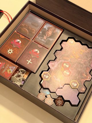 Hexplore it: El Dominio de Mirza Noctis