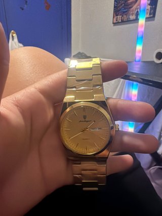 Reloj Poedagar Dorado