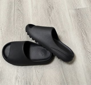 Yeezy Slides Negras