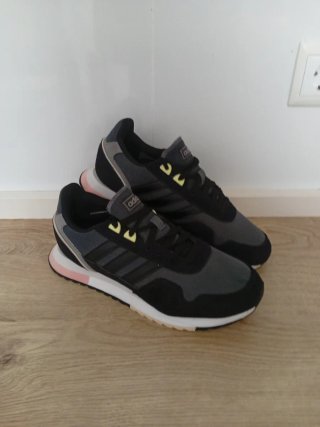 Zapatillas adidas 8K EH1441 Talla 40,talla poco