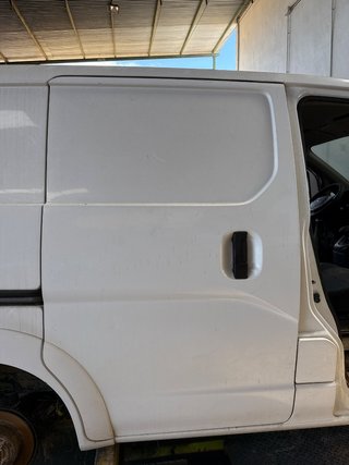 PUERTA LATERAL CORREDERA DERECHA Nissan NV200 /Evalia (M20/M)(08.2009->)