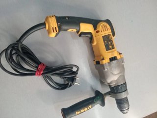 Taladro percutor DeWalt