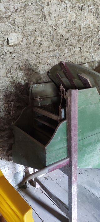 Máquina Antigua de Madera