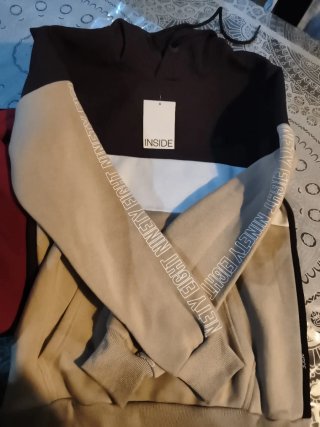 2 Sudaderas Juveniles Inside