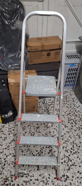 Escalera Plegable de Aluminio
