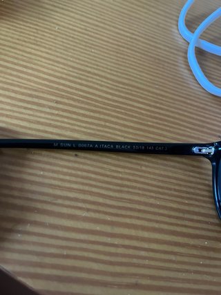 Gafas de sol polarizadas negras y doradas Mó