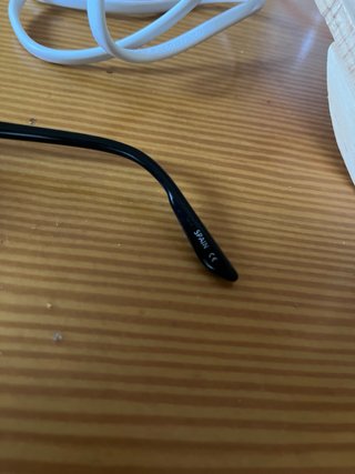 Gafas de sol polarizadas negras y doradas Mó
