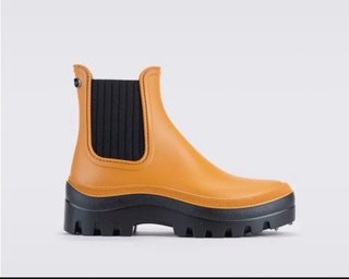 Botas de agua nuevas
