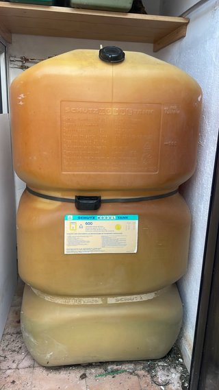 Caldera y depósito gasoil Ferroli