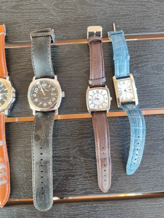 Lote 3 relojes de pulsera (1 Roberto Torretta)