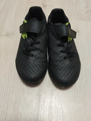 Botas de fútbol para niño negras Talla 32