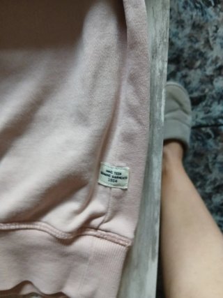 Sudadera Rosa con Bordado