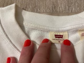Sudadera Levi's Blanca cortita