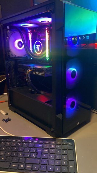 PC Gaming Corsair con RGB