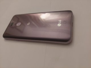 LG Q7 LM-Q610EM 32GB Violeta Libre - Buen Estado