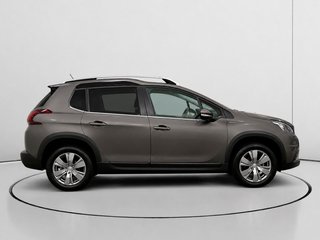Peugeot 2008 PureTech Signature 60 kW (82 CV)