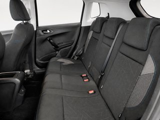 Peugeot 2008 PureTech Signature 60 kW (82 CV)
