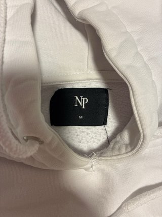Sudadera Blanca con Capucha