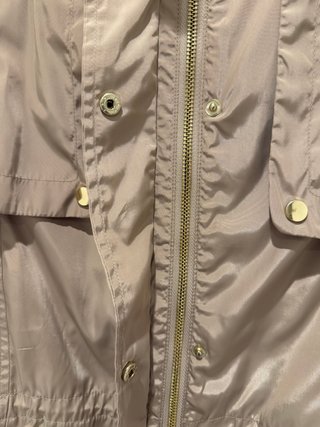 Chaqueta Impermeable con Capucha Zara