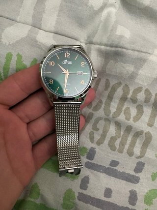 Reloj Lotus Verde y Plateado