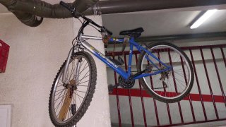 Bicicleta de Montaña Azul y Gris