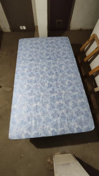 Colchón con Estampado Floral