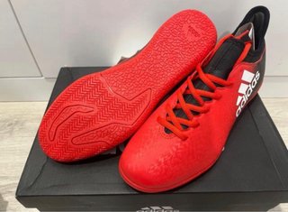 Zapatillas fútbol sala Adidas rojas