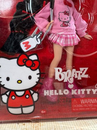 Muñeca Bratz x Hello Kitty Jade Sanrio Fashion
