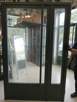 Puerta Hierro Portal/Comercio