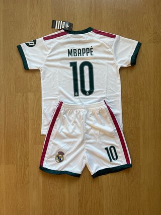 Conjunto Real Madrid Mbappé 10 T24