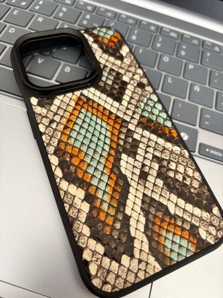 Funda iPhone 15 Pro Piel Cocodrilo Nueva