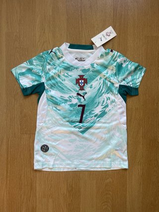 Conjunto Ronaldo Portugal T22 6 anos