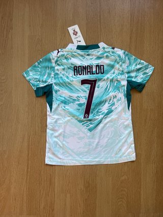 Conjunto Ronaldo Portugal T22 6 anos