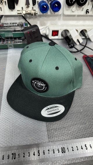 Gorra Cube Verde y Negra