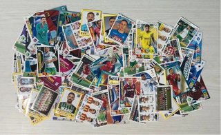 Lotto 97 Carte e Figurine Calciatori