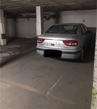 Plaza garaje  para coche y moto alquiler
